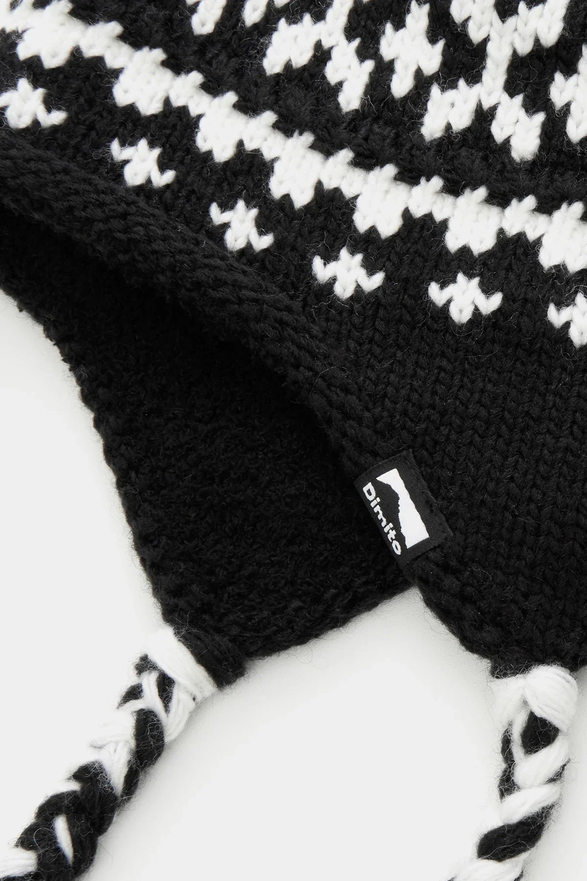 25/26 Dimito CROCHET CROP BEANIE